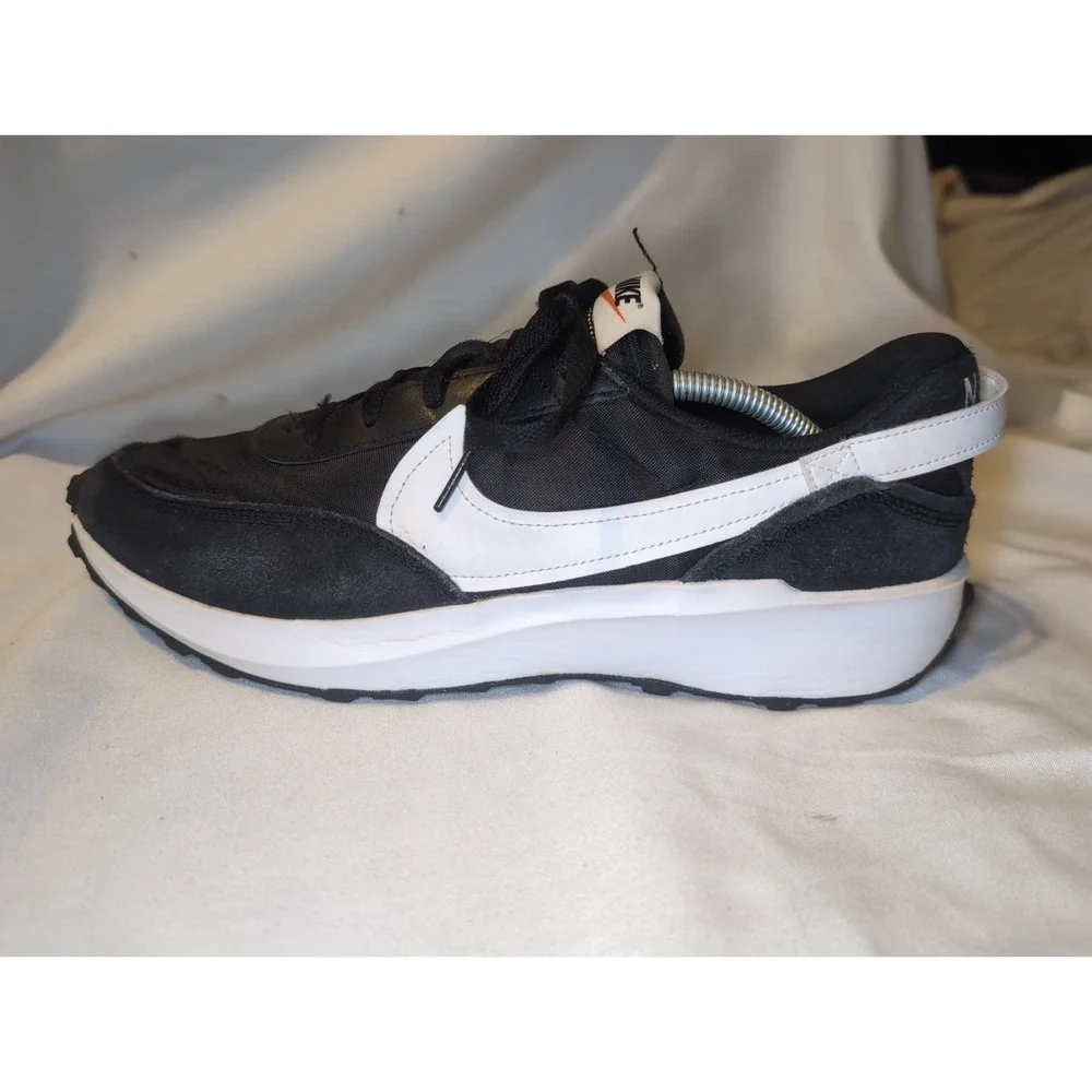 NIKE MENS WAFFLE DEBUT ATHLETIC SNEAKERS #DH9522 001 Size 12 Black/White